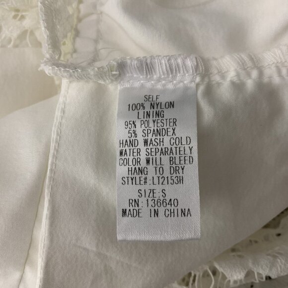 L’Atiste AMT Crop Top Small White Lace Off Shoulder Romantic Cottagecore - Picture 6 of 6